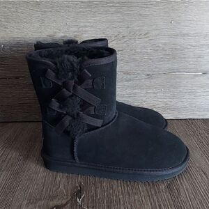 NEW Koolaburra by Ugg Kids' Victoria Short Winter Boot Size 2